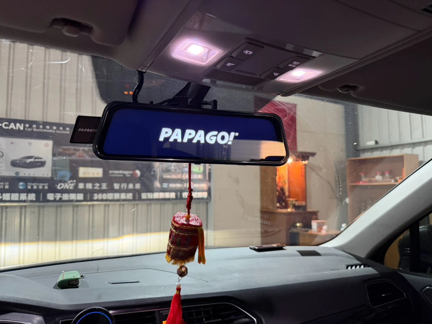 2017 VOLKSWAGEN Touran Papogo M110