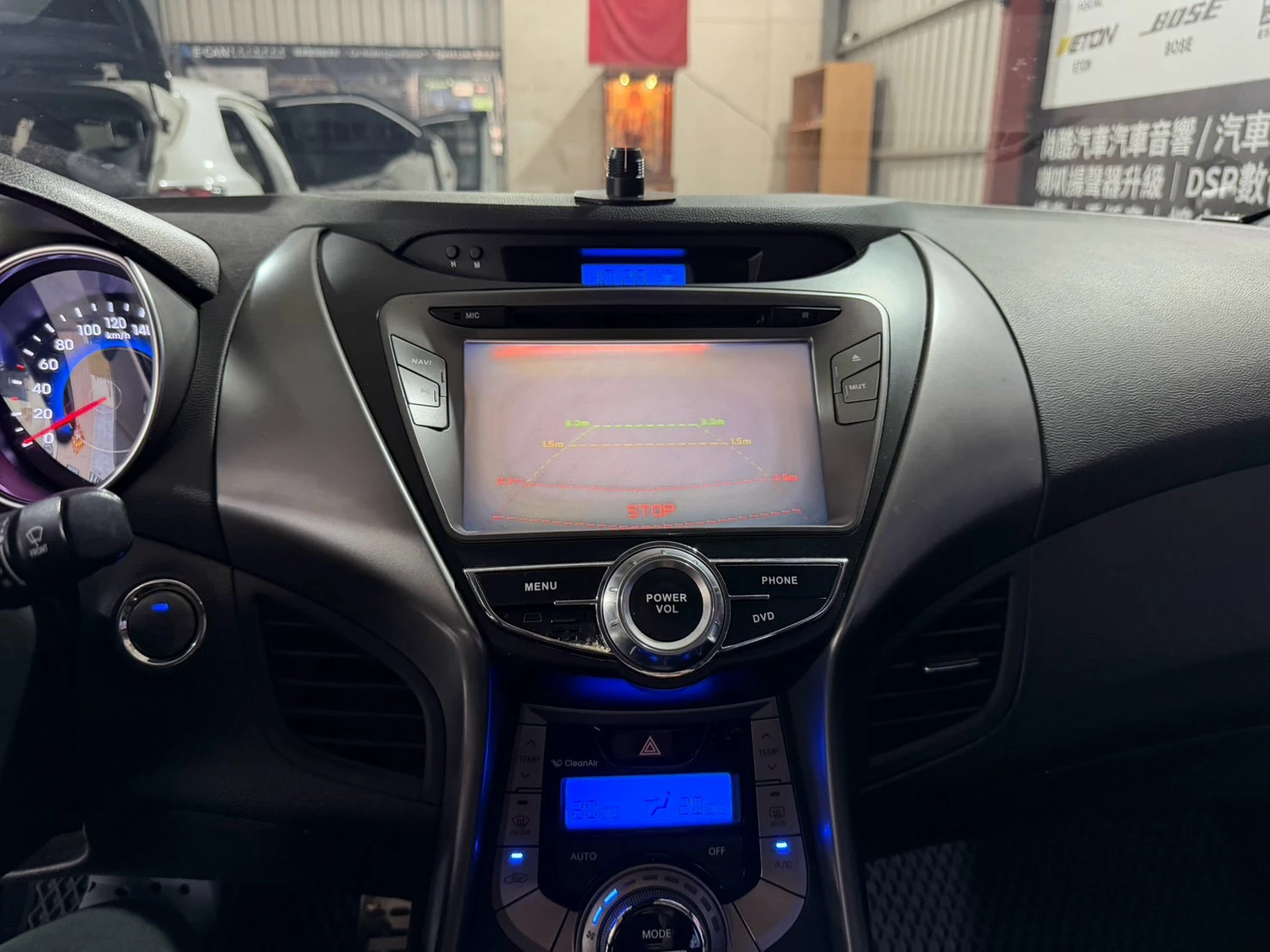 2013 HYUNDAI Elantra Collex天櫻通訊科技 8核心 2/32 高清倒車鏡頭