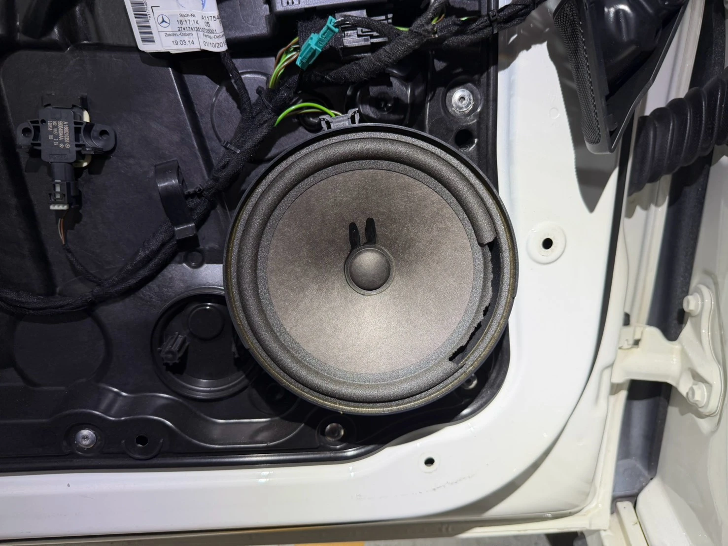 2016 BENZ CLA45 原廠喇叭環保材質 音圈龜裂更換 全車JBL音響升級