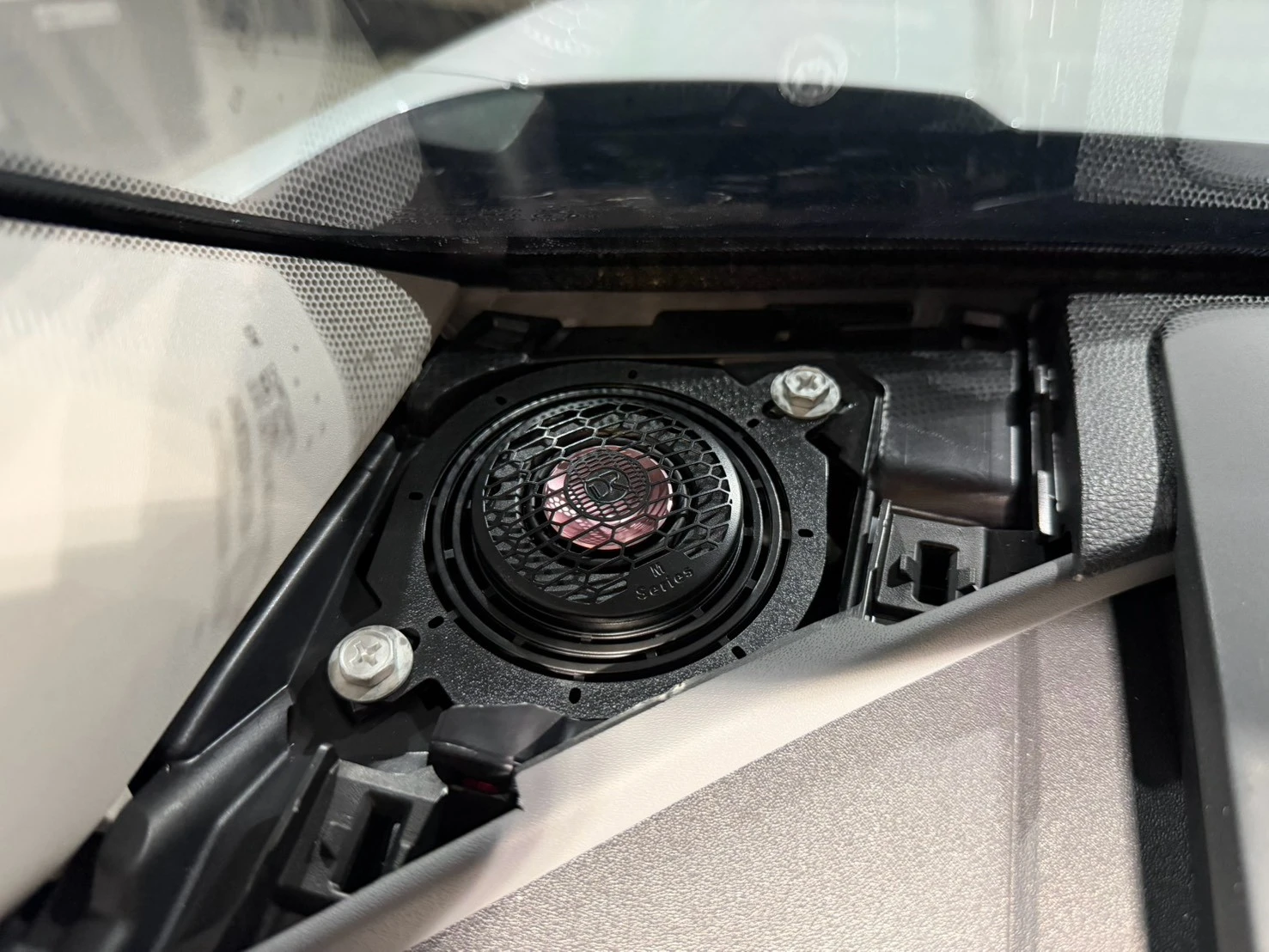 2025 TOYOTA RAV4 6代 前音場喇叭升級 美國DR 260MQ