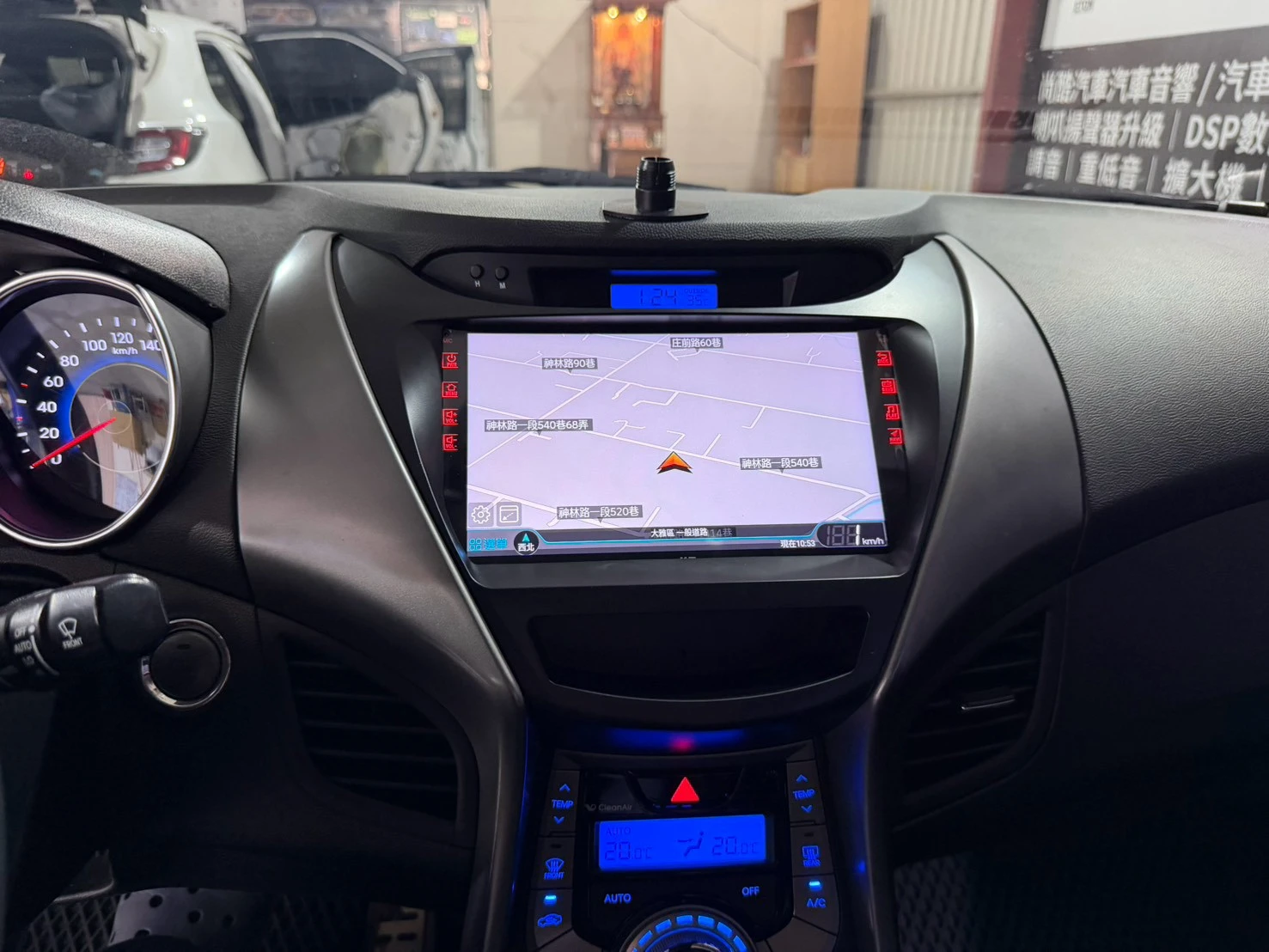 2013 HYUNDAI Elantra Collex天櫻通訊科技 8核心 2/32 高清倒車鏡頭