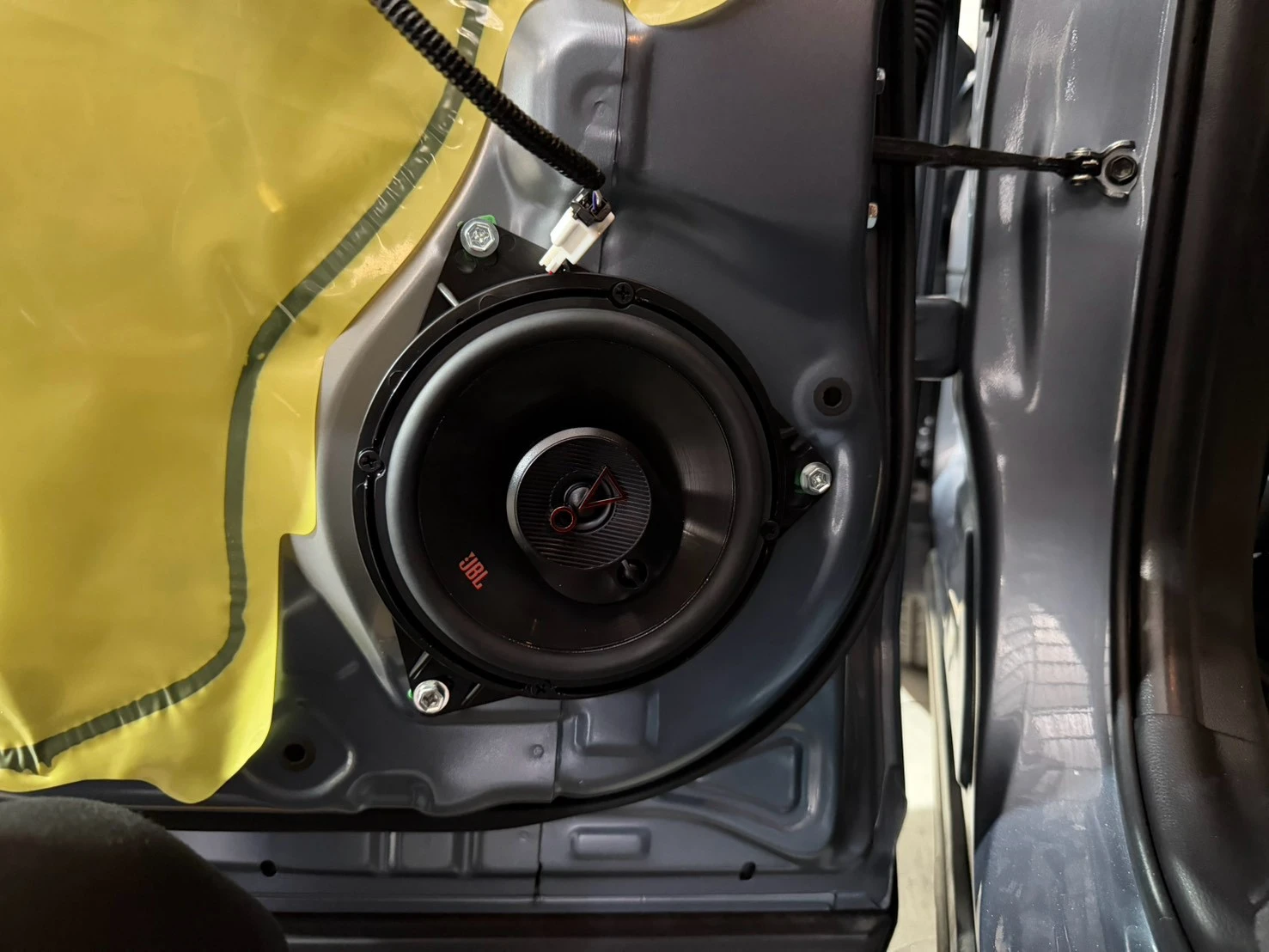 2022 TOYOTA CROSS CC 全車JBL喇叭升級 車門隔音工程