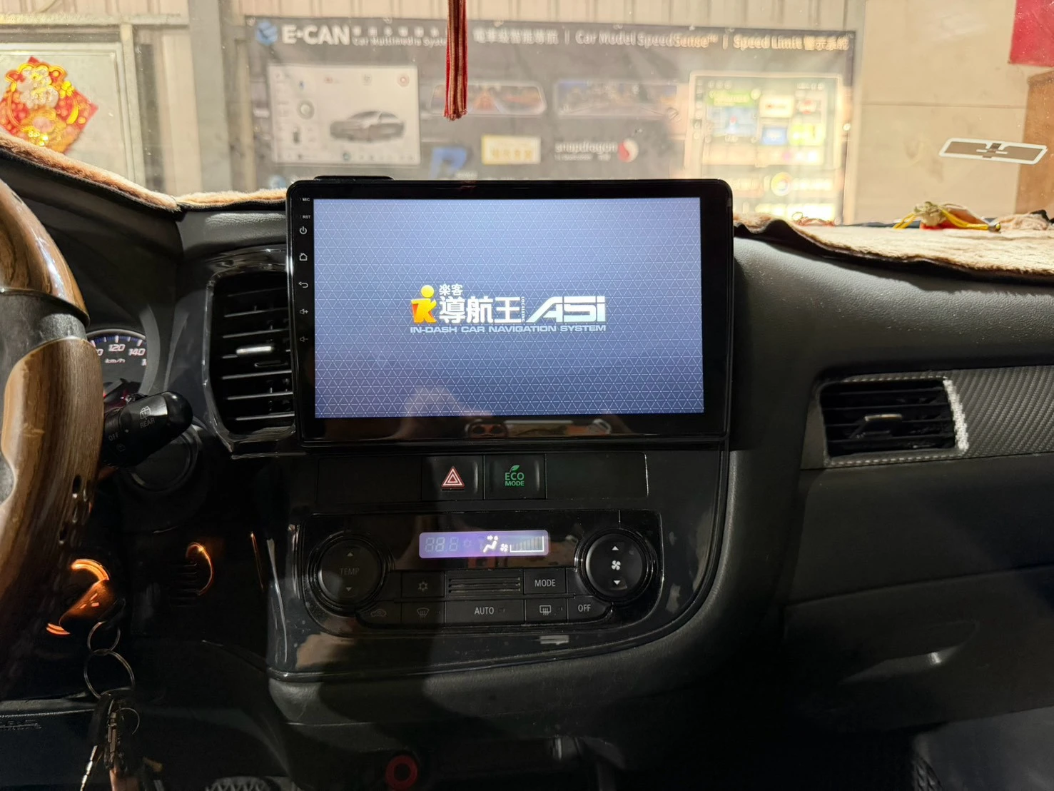 2015 MITSUBISHI Outlander CARDIO CQ28 8核心 4/64G