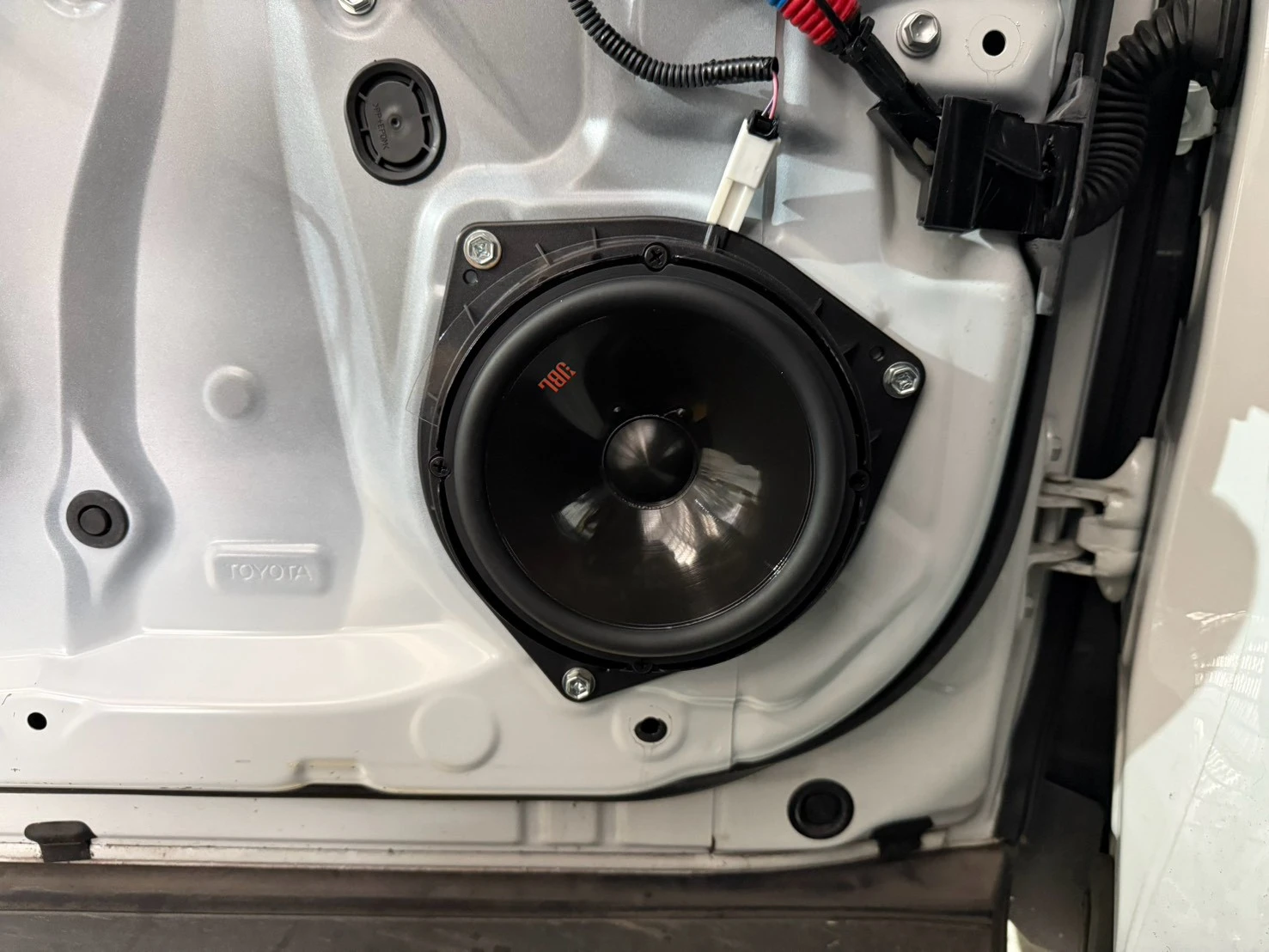 2020 TOYOTA CROSS CC 全車JBL音響系統升級