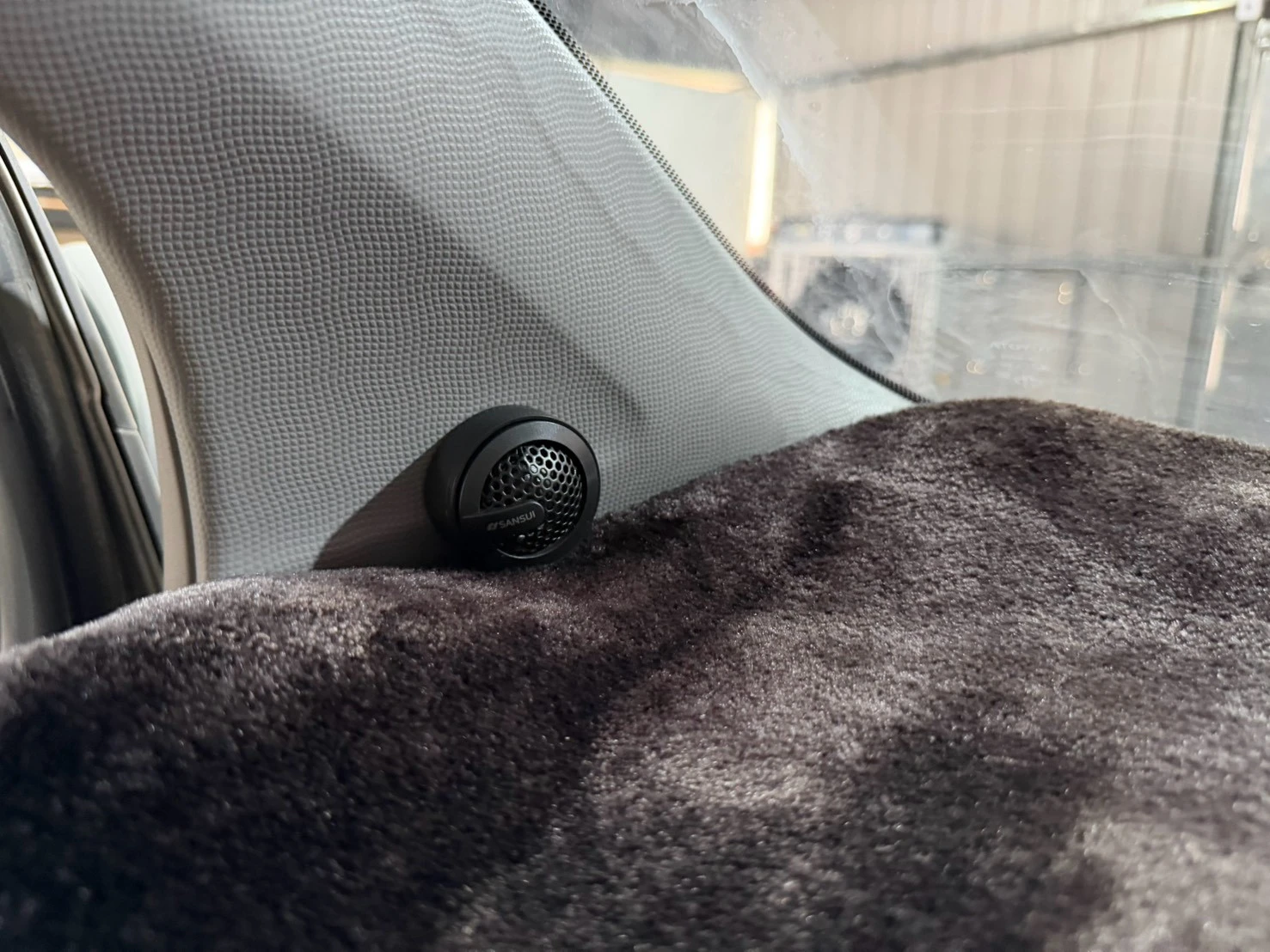 2010 TOYOTA YAIRS 主機  喇叭 高清倒車 升級