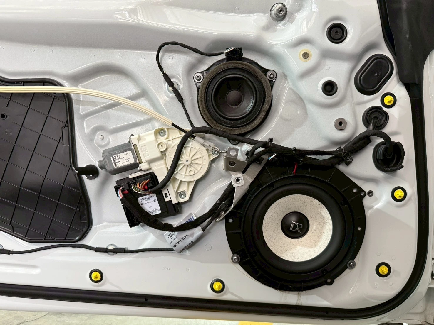 2012 AUDI R8 音響喇叭升級