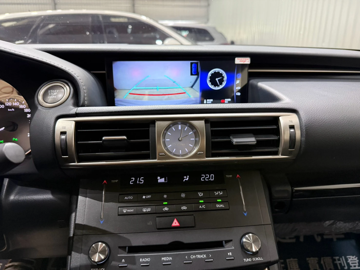 LEXUS IS200t 10.25吋專用機 盲區偵測系統