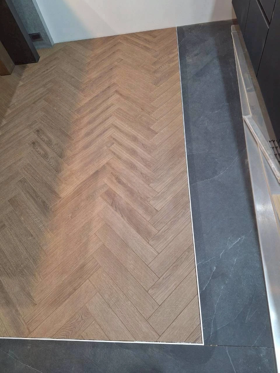 嘉義東區蔡先生-德國Kronospan人字拼-KP124