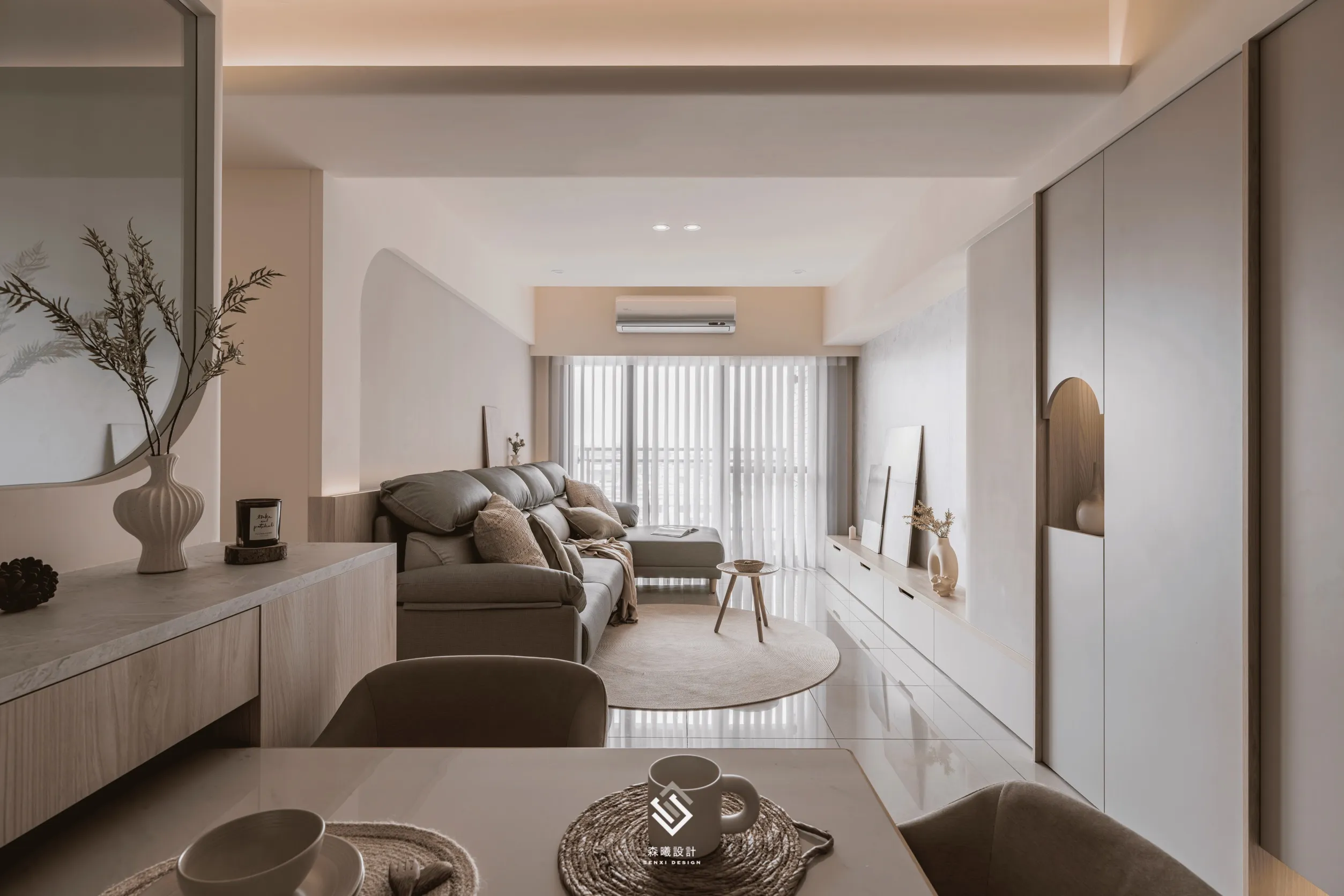 佳鏵玥寬庭<br> 出晴