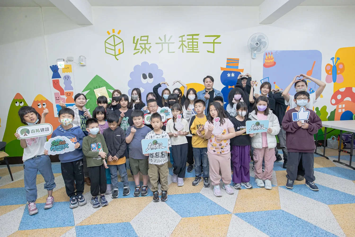 兒童節前夕，我們與孩子們共度了一段療癒的流體熊創作時光