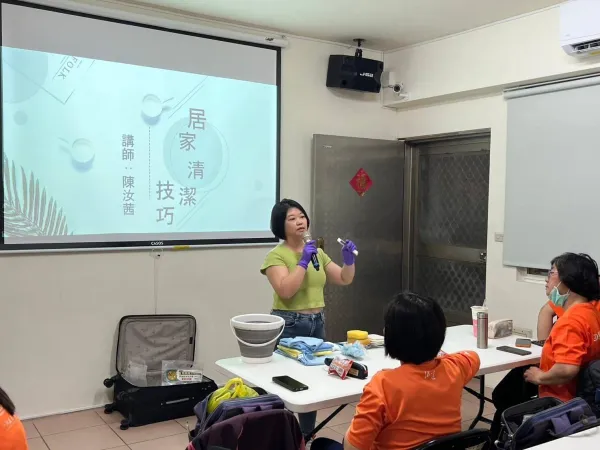 弘道老人福利基金會(西屯區家務服務組)