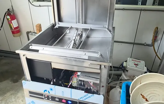 冷水進全罩式掀蓋機