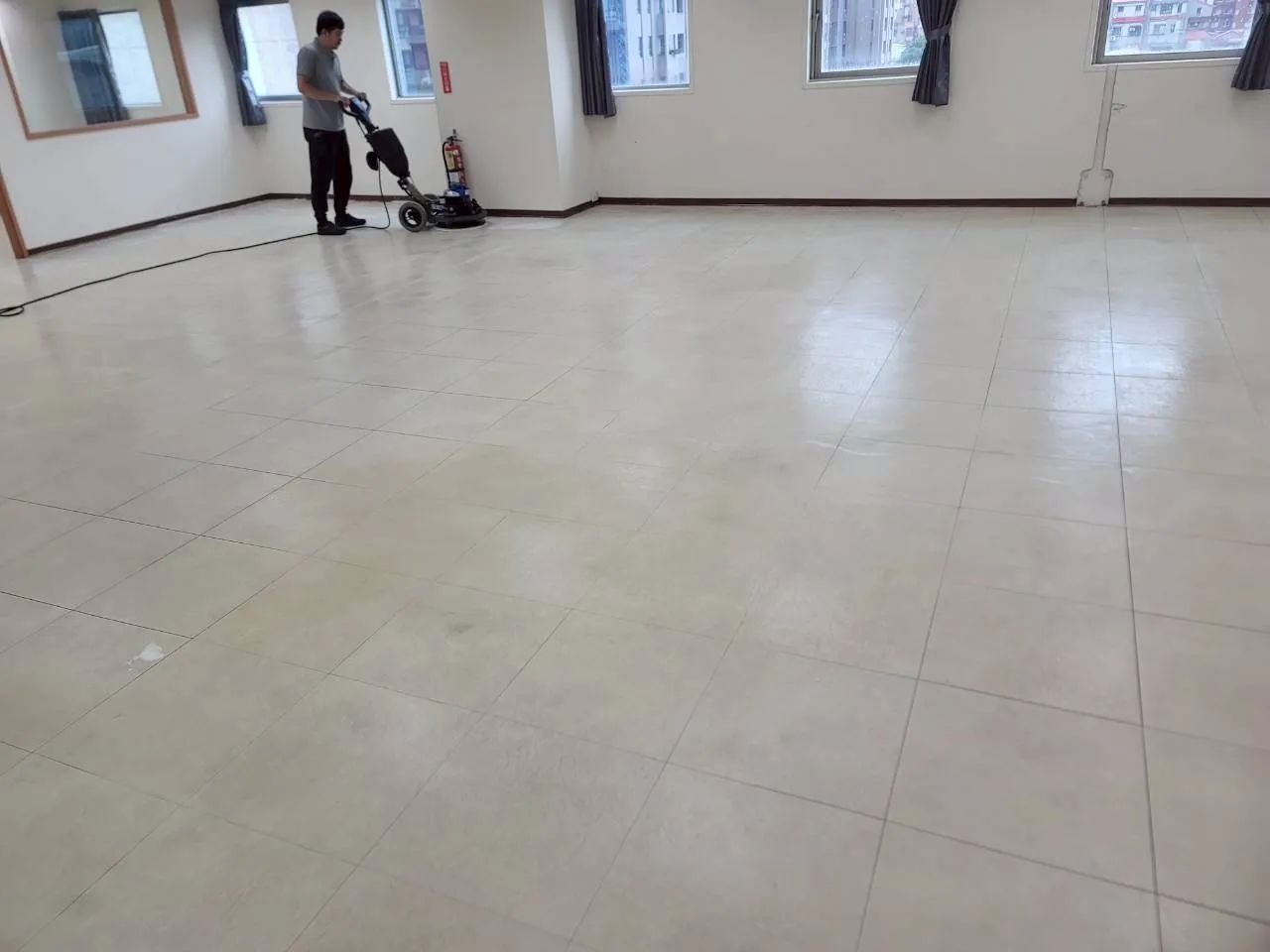 廠房/辦公室清潔 地板打蠟