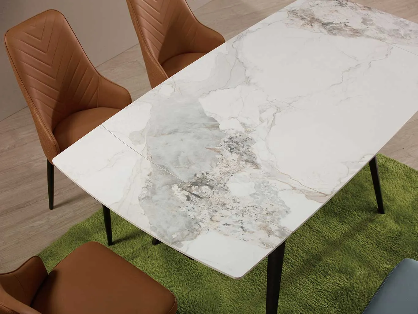 洛里安岩板拉合餐桌/森維爾皮餐椅