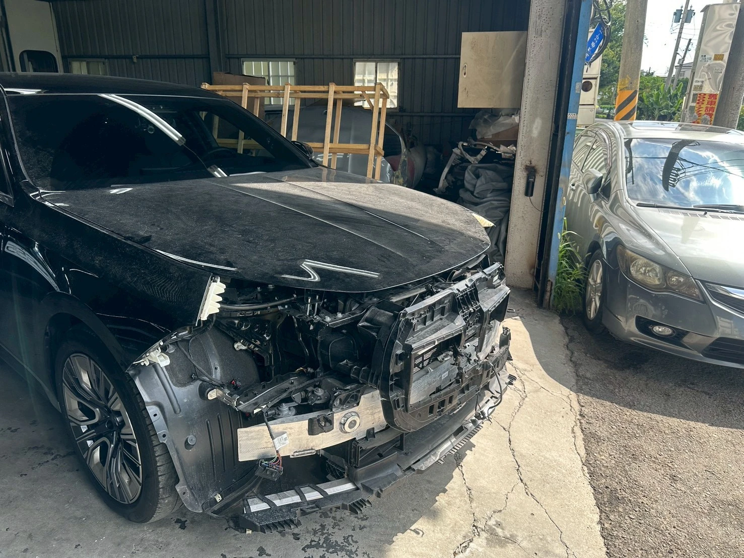 汽車鈑金烤漆