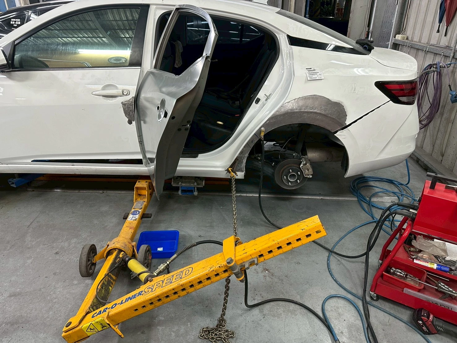 汽車鈑金烤漆