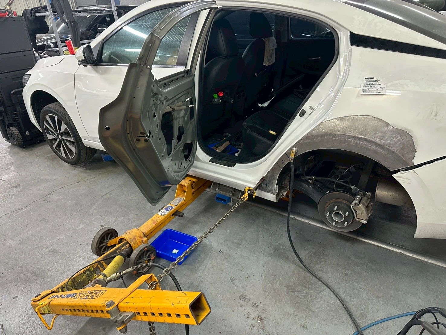 汽車鈑金烤漆