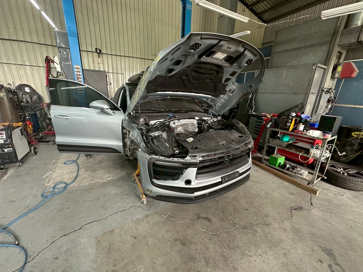 事故車維修
