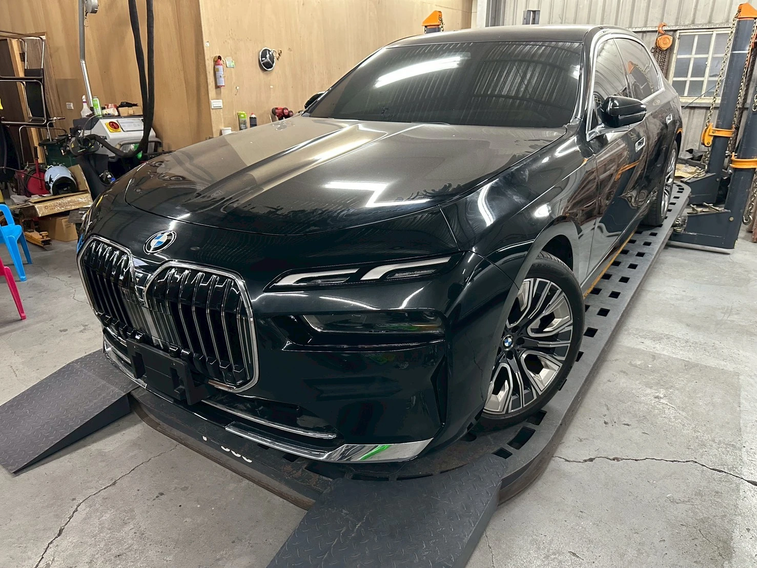 汽車鈑金烤漆