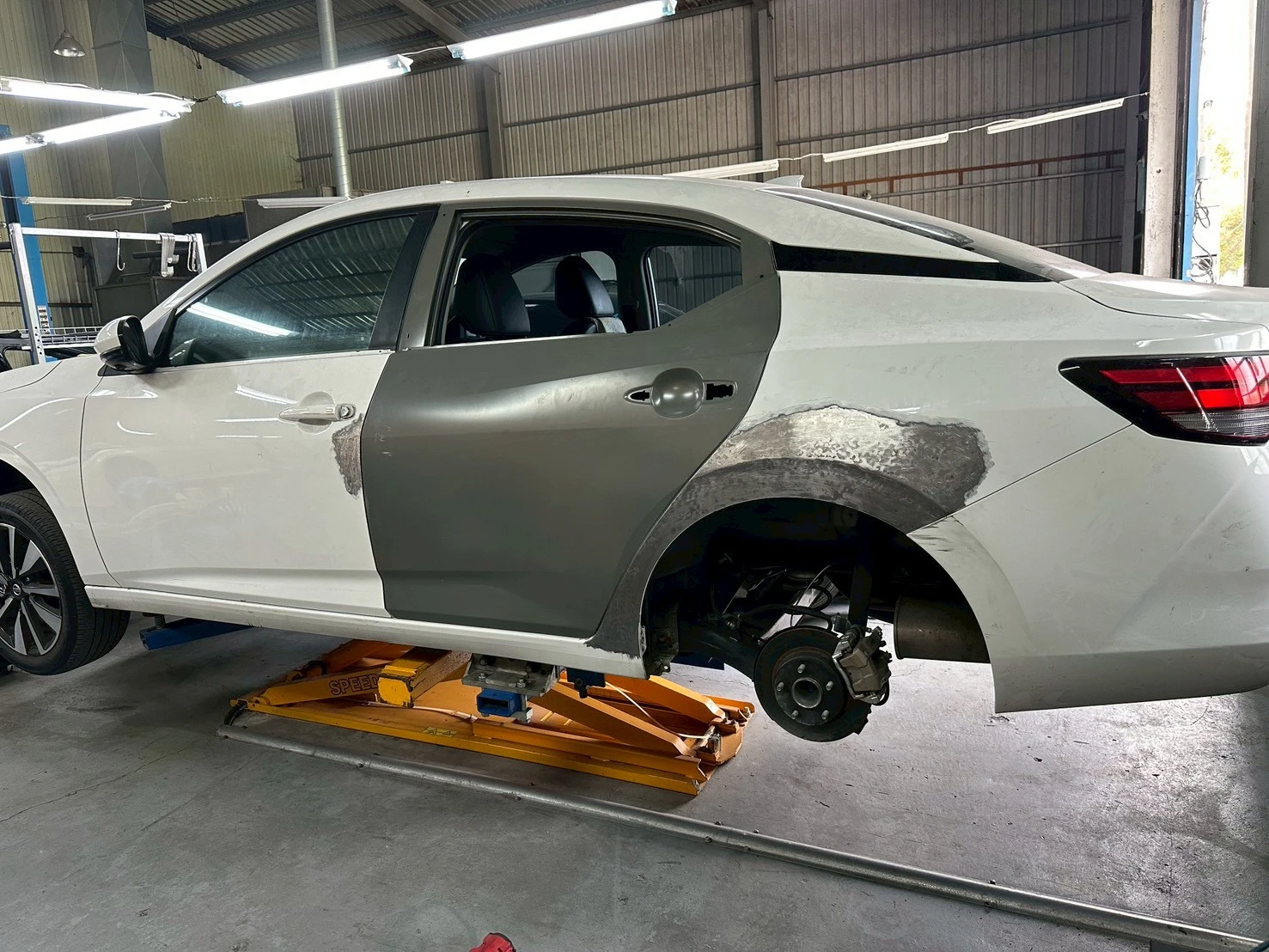 汽車鈑金烤漆