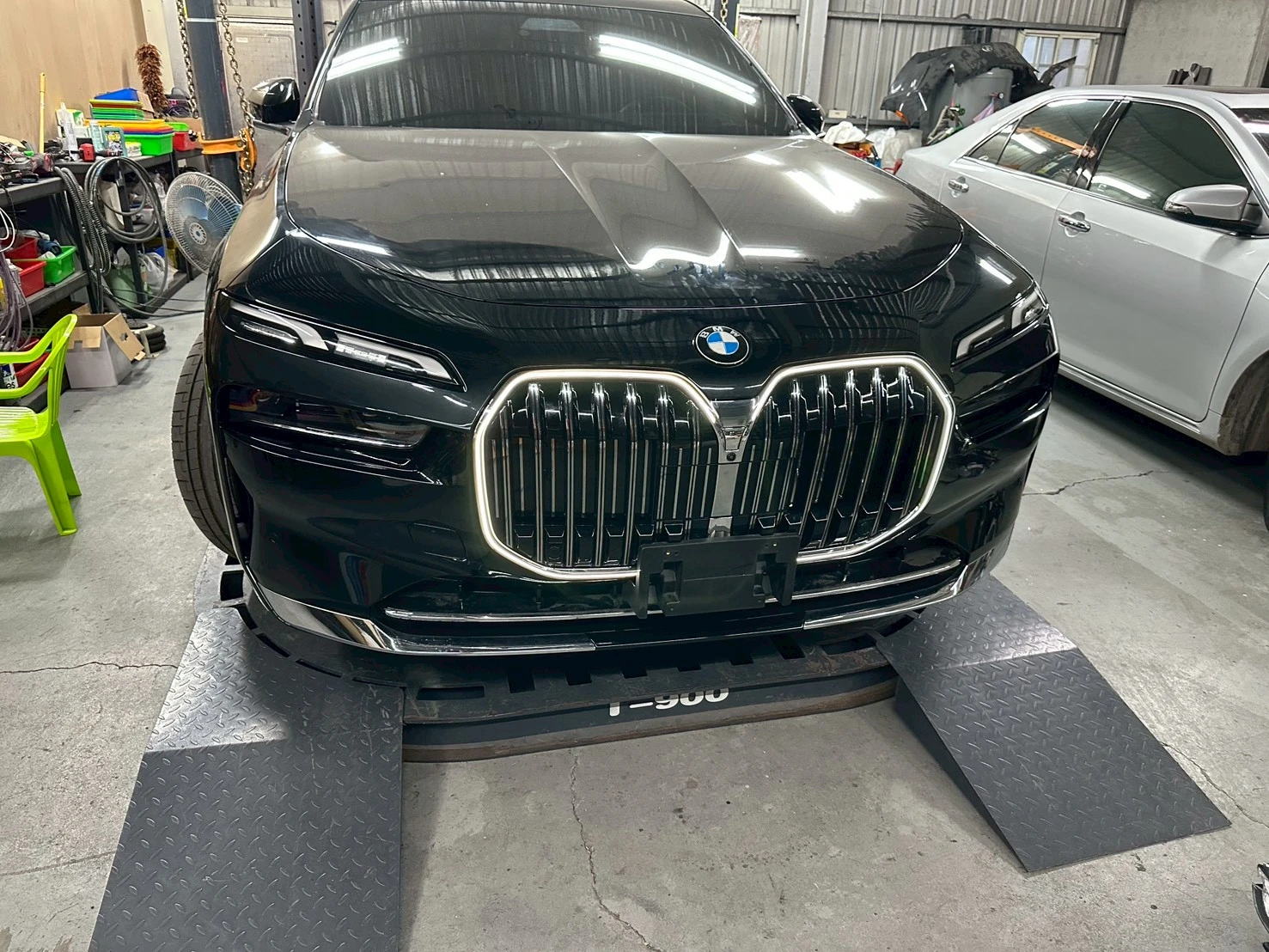 汽車鈑金烤漆