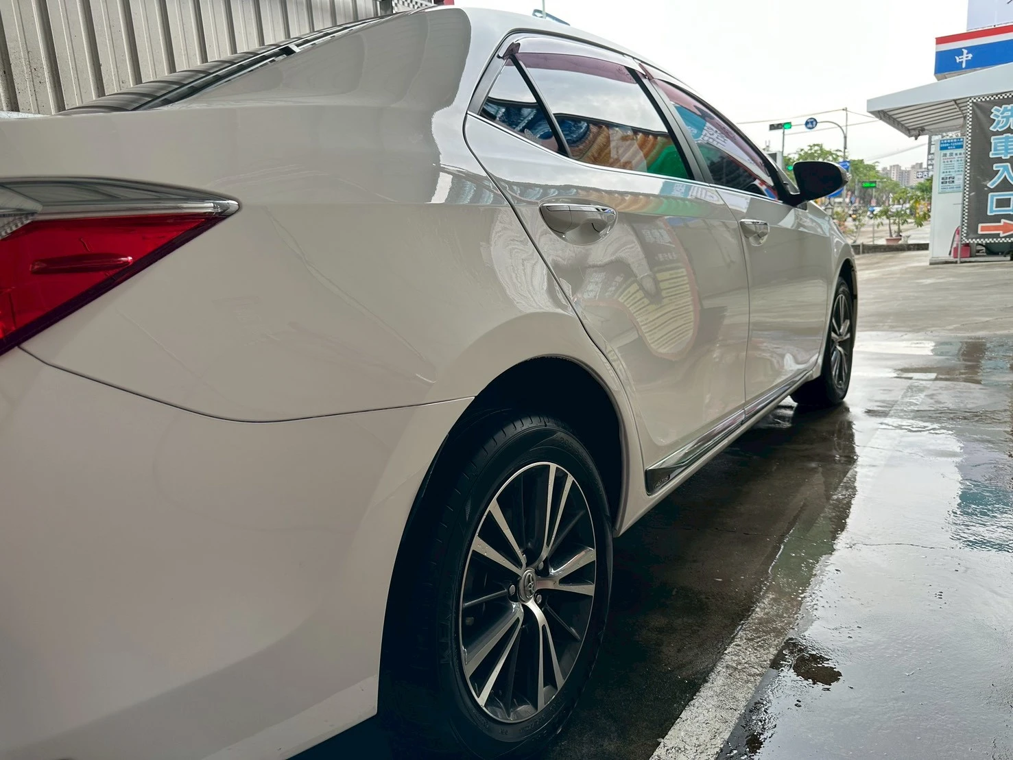 汽車鈑金烤漆