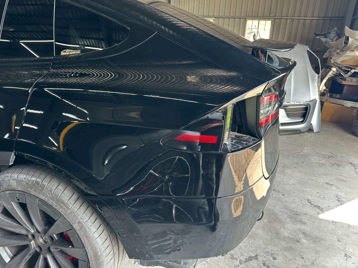 汽車鈑金烤漆