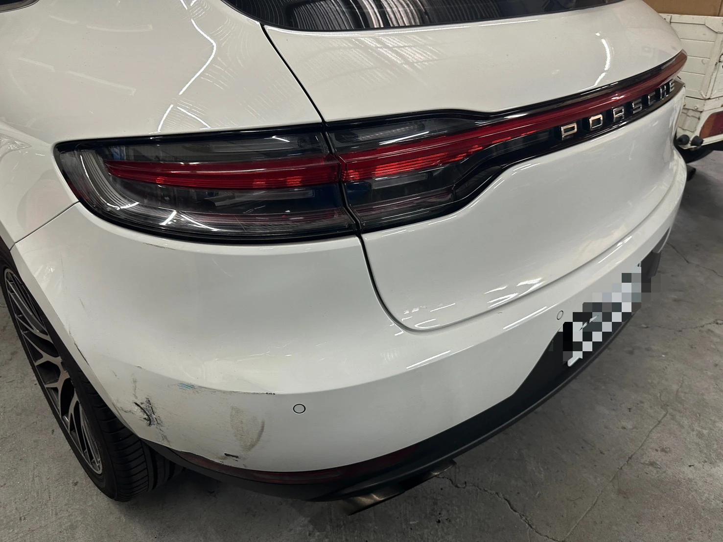 汽車鈑金烤漆