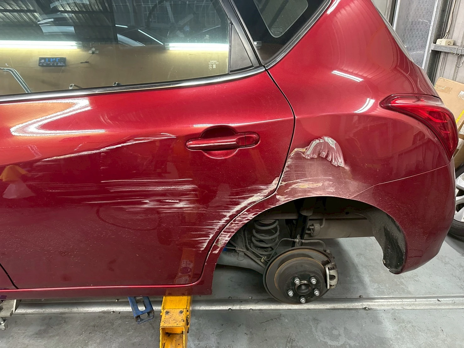 汽車鈑金烤漆