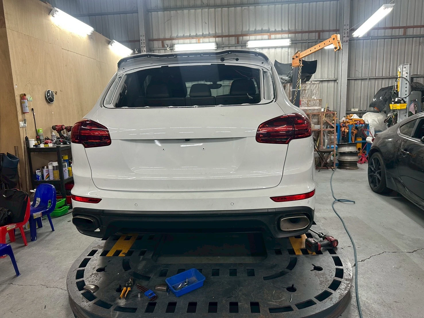 汽車鈑金烤漆