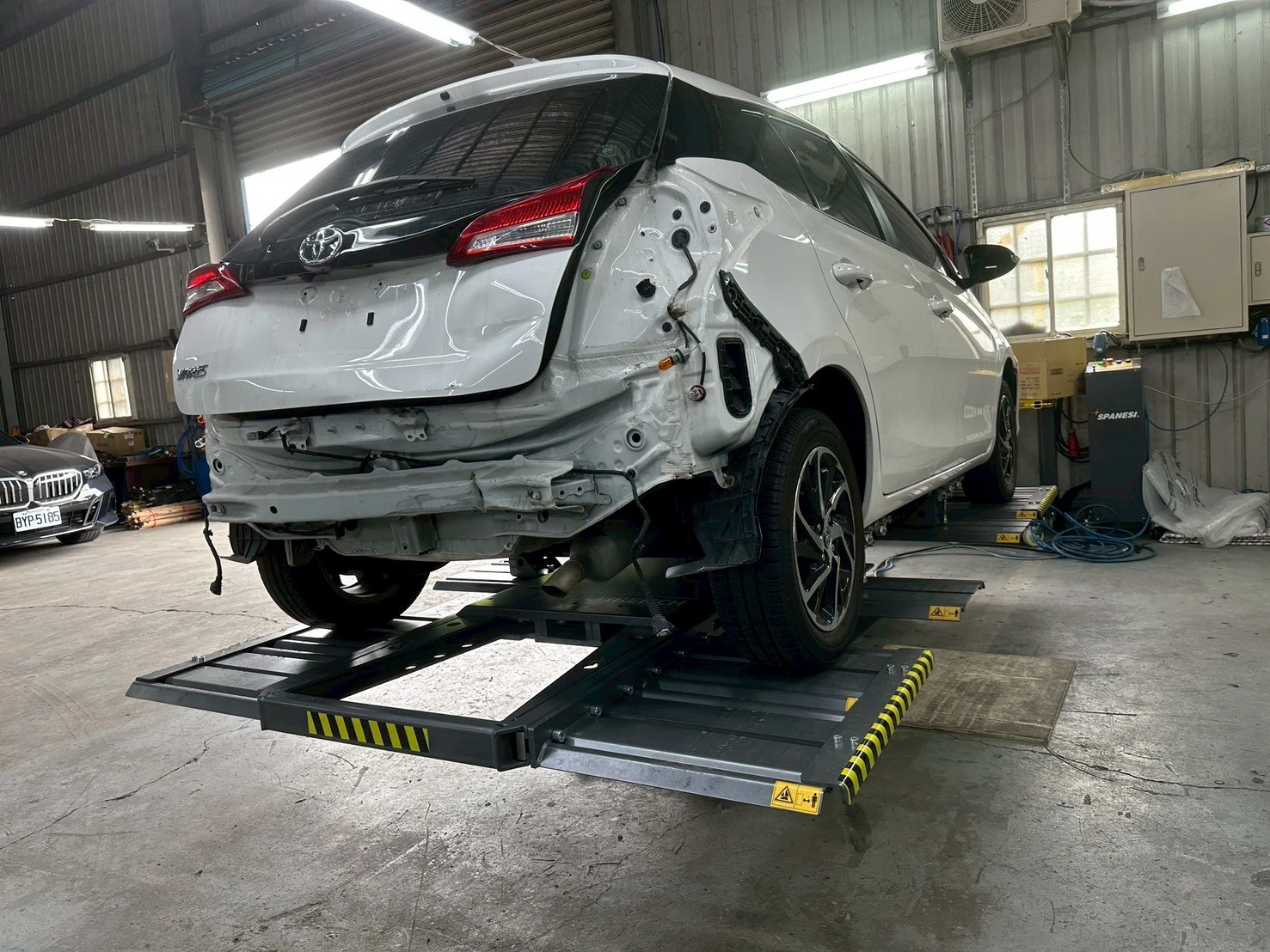 事故車維修