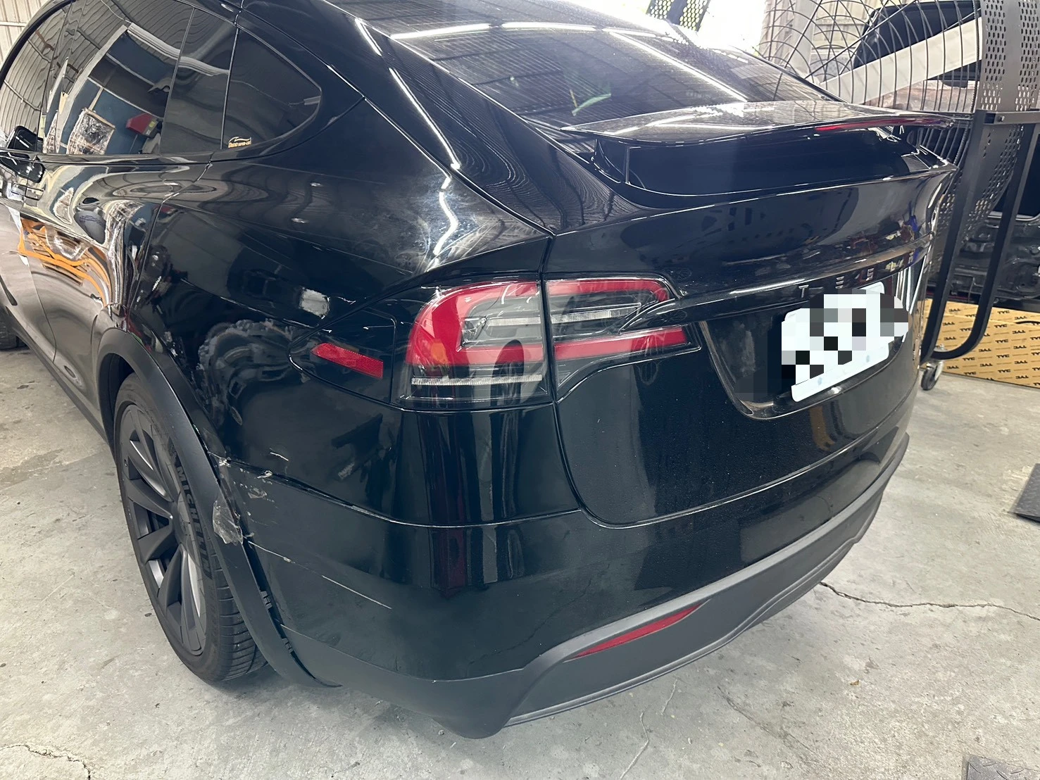 汽車鈑金烤漆