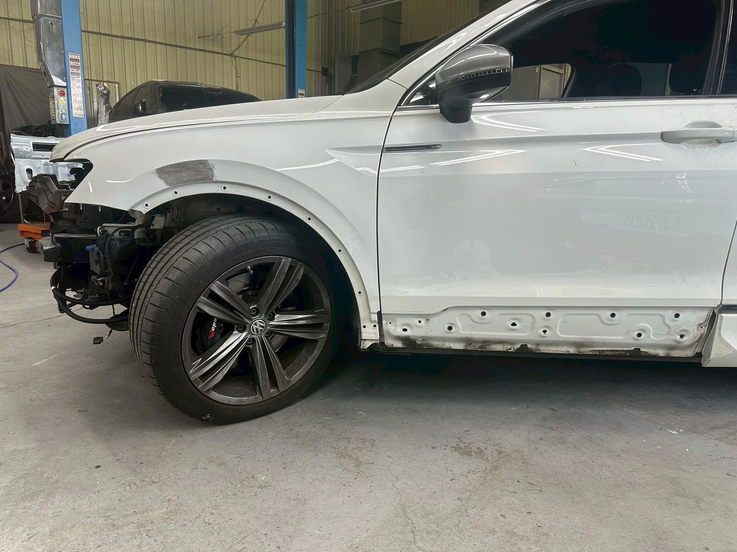 汽車鈑金烤漆