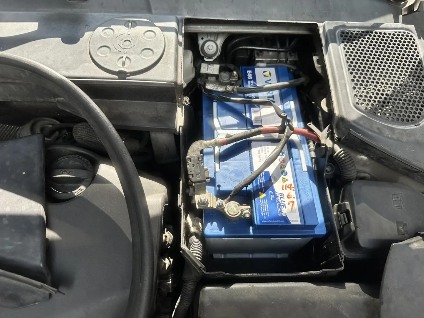 Volvo-XC60/DIN80/VARTA-EFB E46