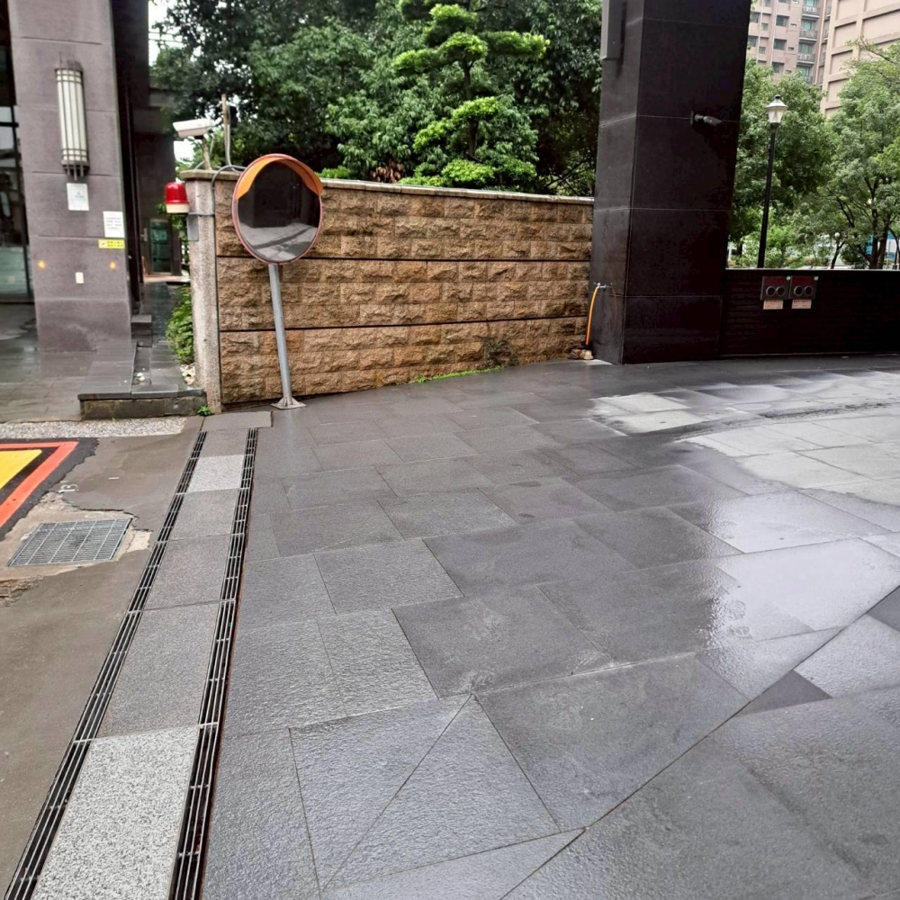 大型廢棄物清運｜百貨模特與集裝箱清運