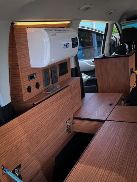 全車裝潢