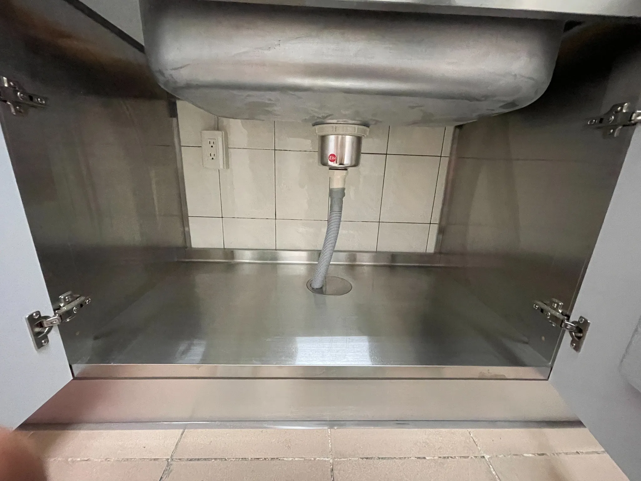 218+250公分，下櫃304不鏽鋼桶身｜系統廚具規劃｜高雄系統廚具規劃