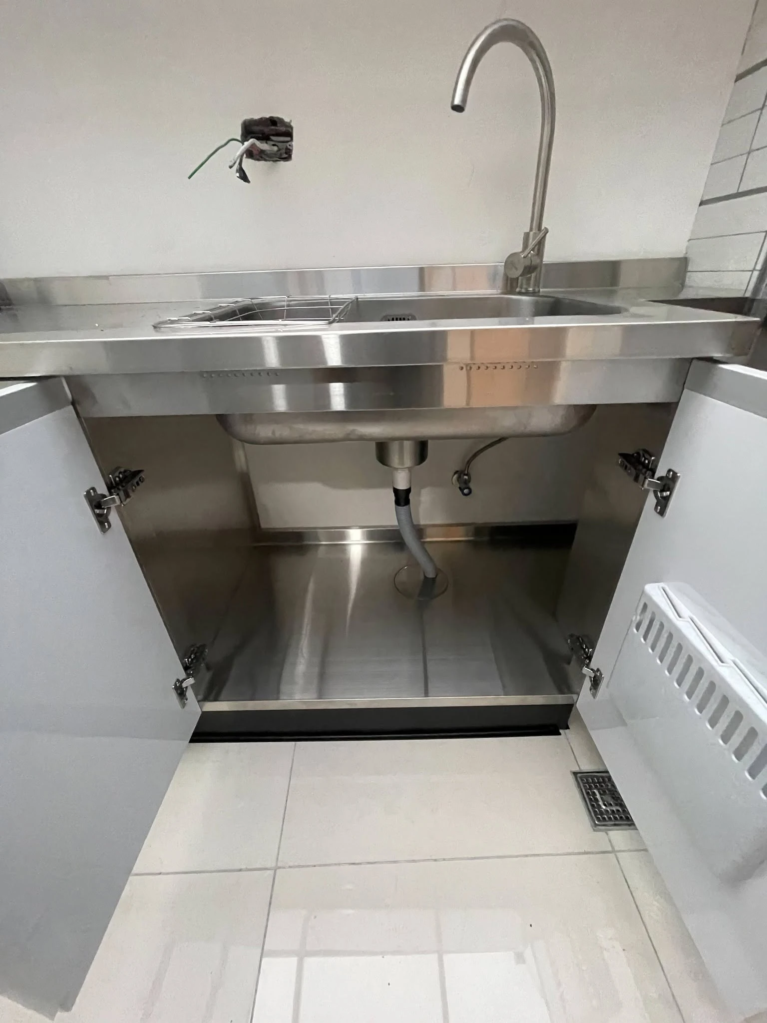 210公分，下櫃304不鏽鋼桶身｜廚具行｜高雄廚具行