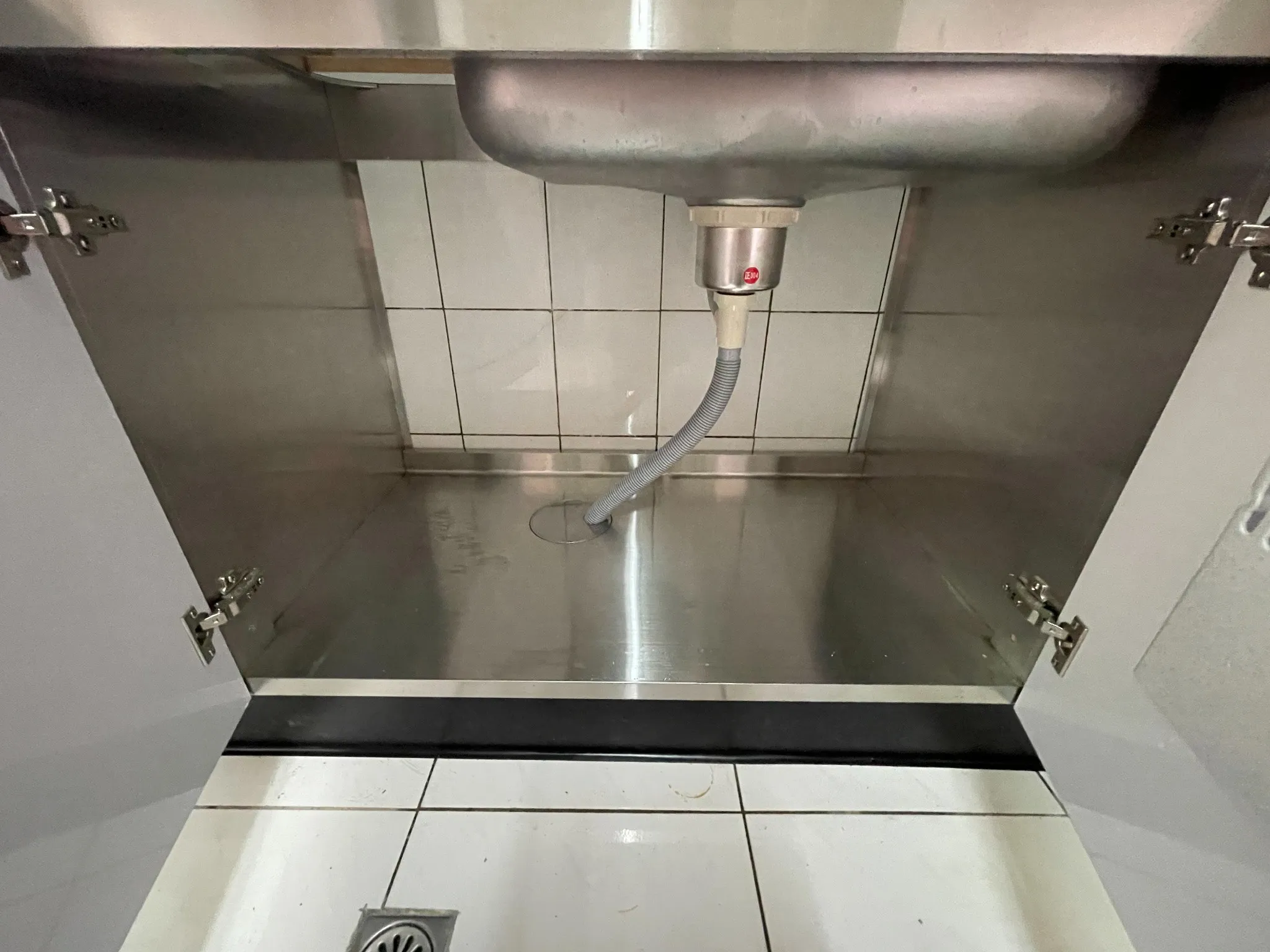 250公分 下櫃304不鏽鋼桶身｜廚具行推薦｜高雄廚具行推薦