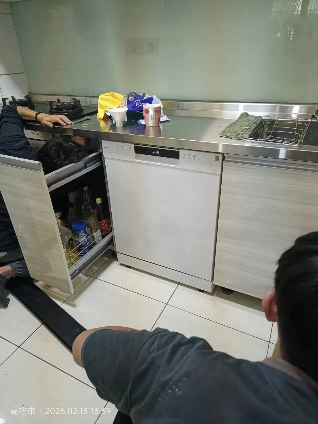 252.5公分，下櫃304不鏽鋼桶身｜廚具規劃｜高雄廚具規劃