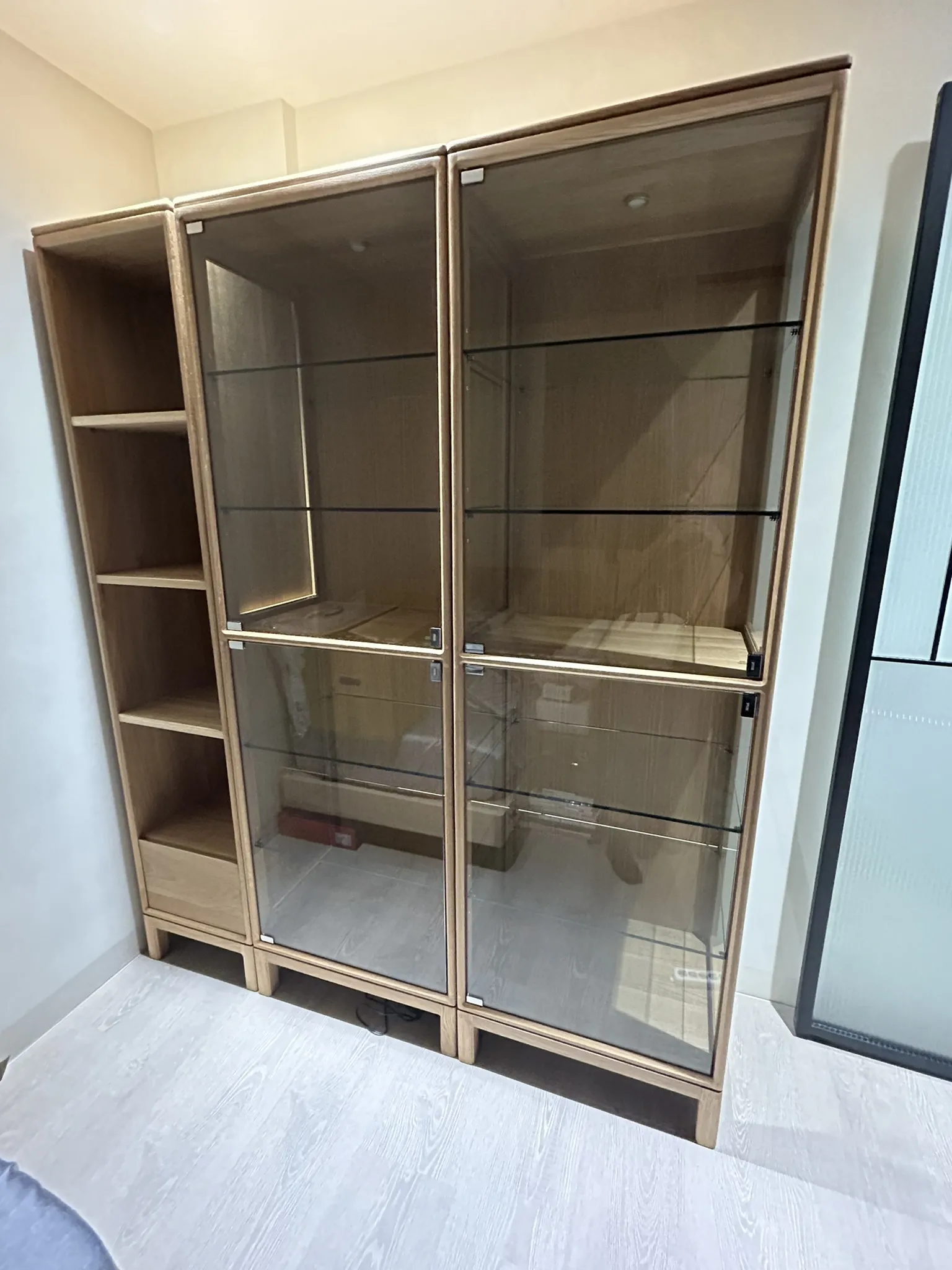 MORE系列白橡木書櫃與展示櫃訂製案例｜客製實木收納櫃｜紳森實木