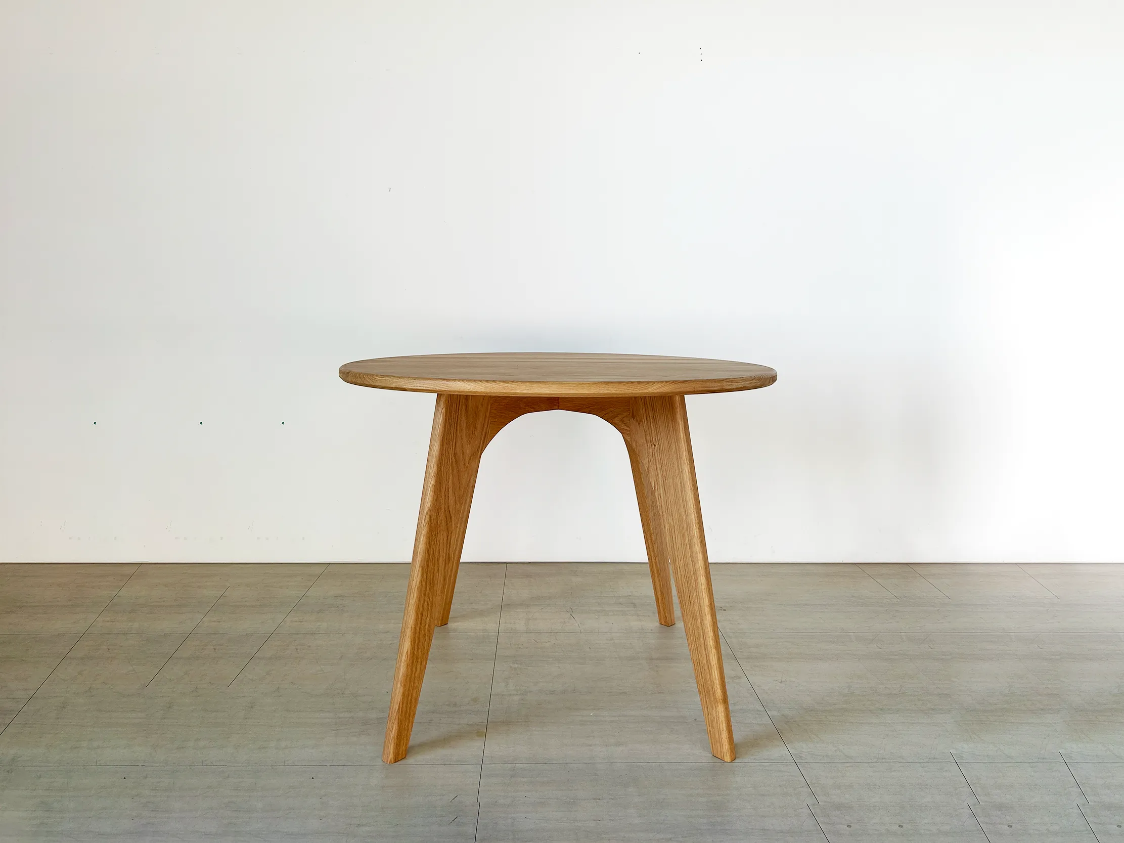 MORE Flow Round Table｜圓滑圓桌 