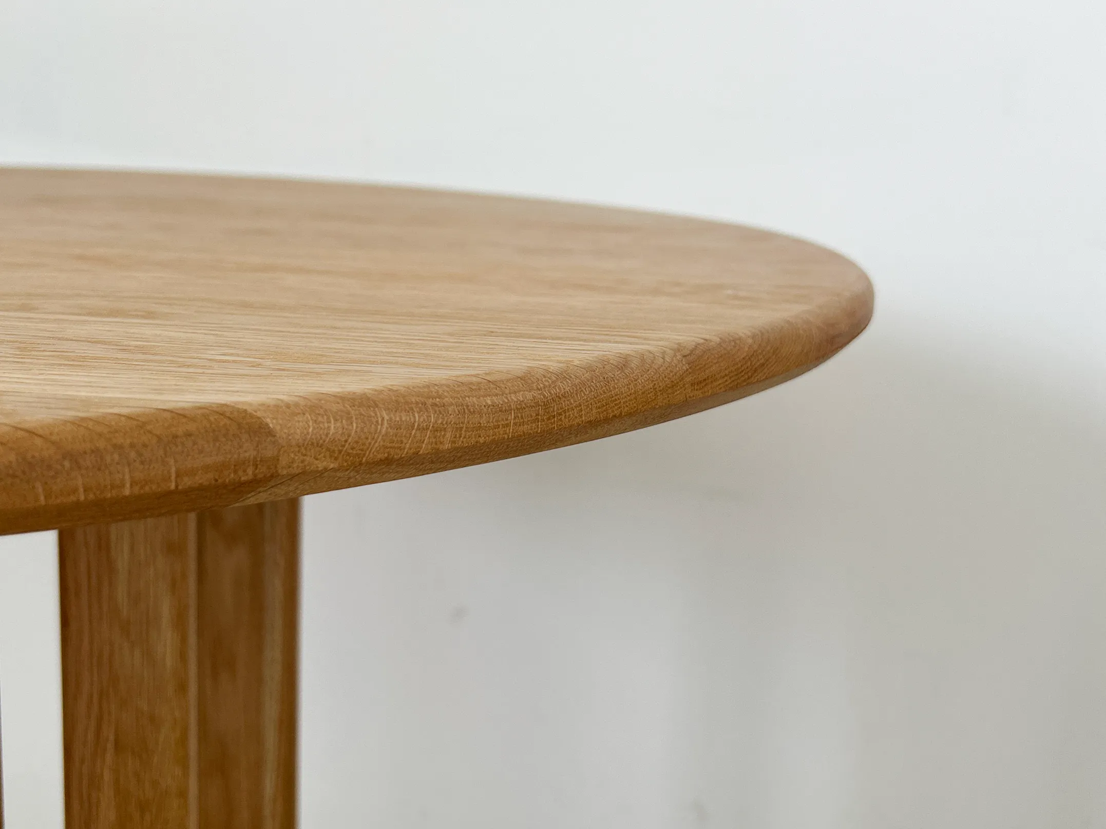 MORE Frame Round Table｜框序圓桌 