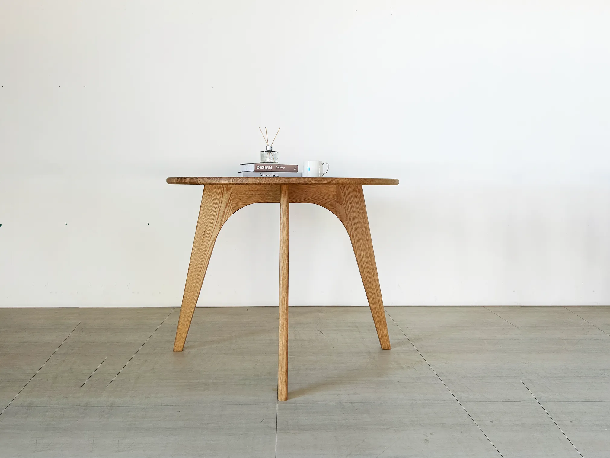 MORE Flow Round Table｜圓滑圓桌 