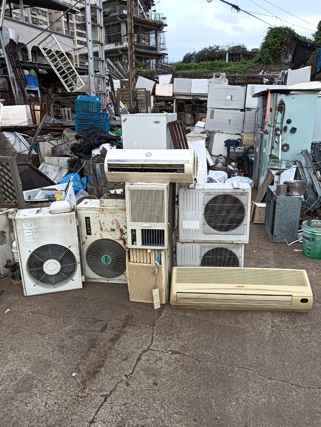 雙北桃冷氣拆除與回收服務 - 讓您輕鬆搬家與修繕！