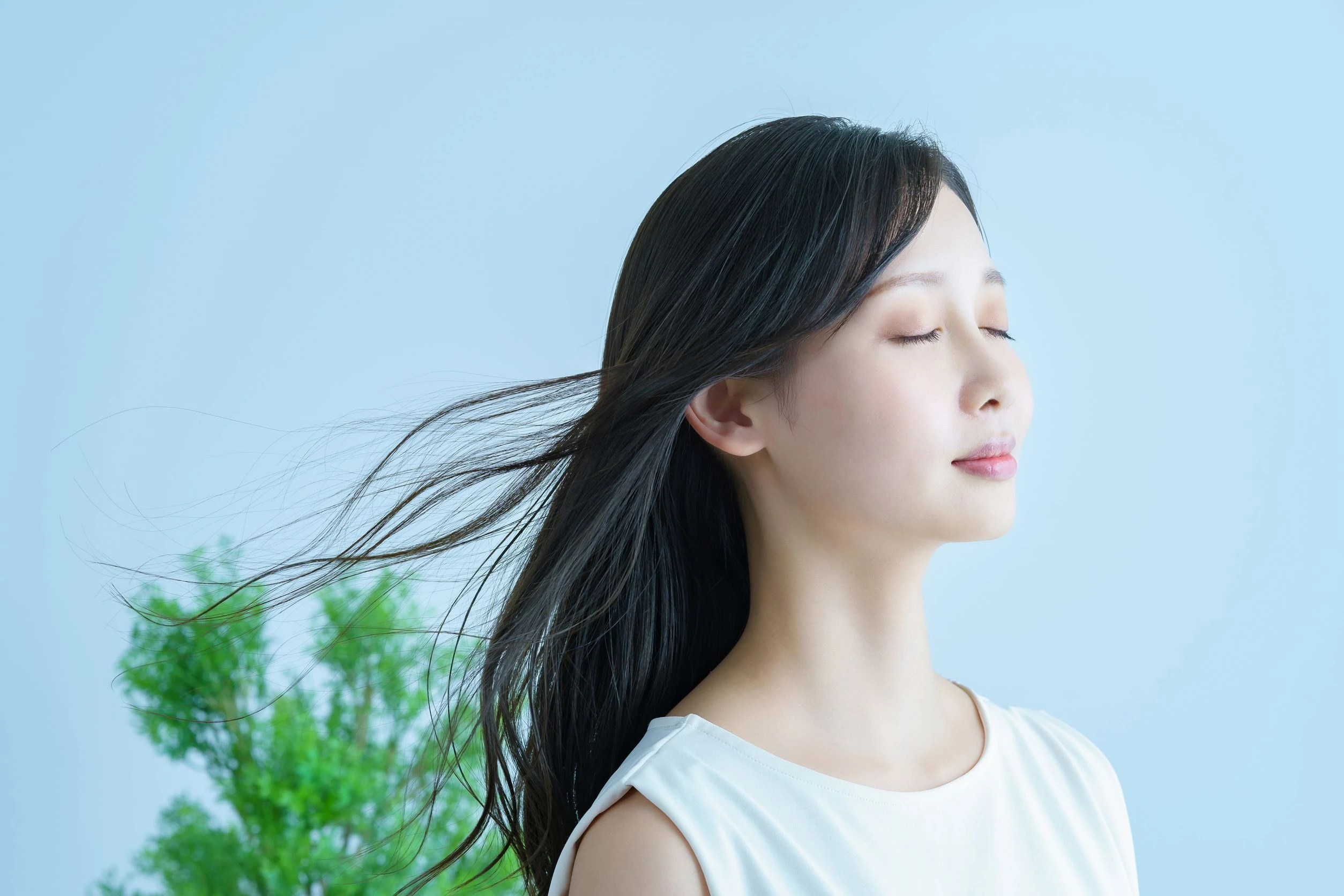 頭皮容易出油又有悶重感怎麼辦？從日常頭皮養護開始找回清爽感