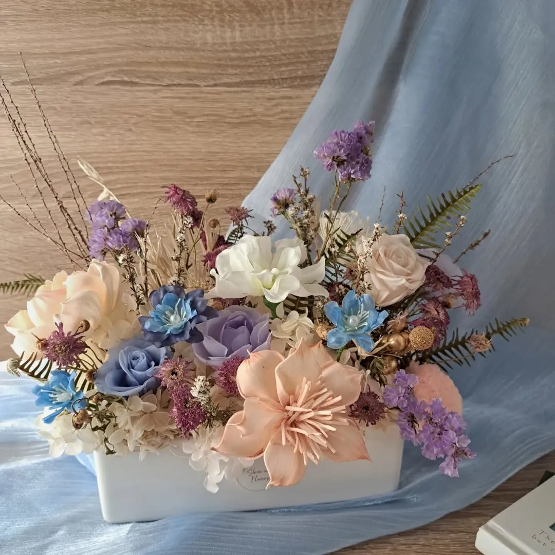 水平桌花 （隨興創作）