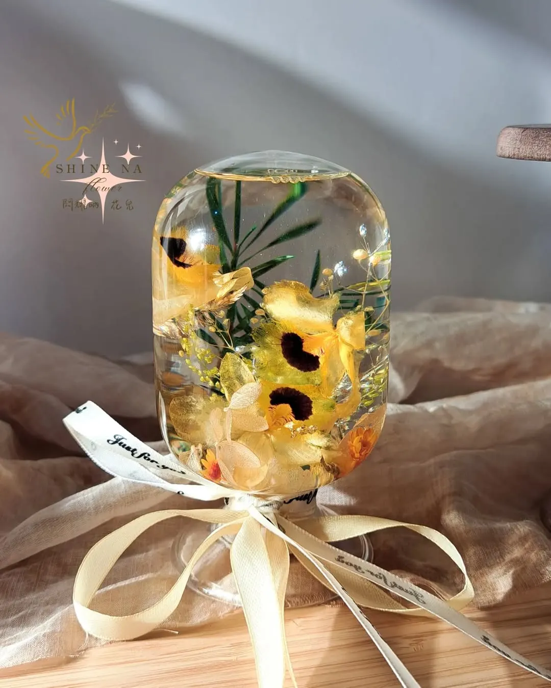 清新亮眼的美～流蘇石斛蘭客製款（浮游花）