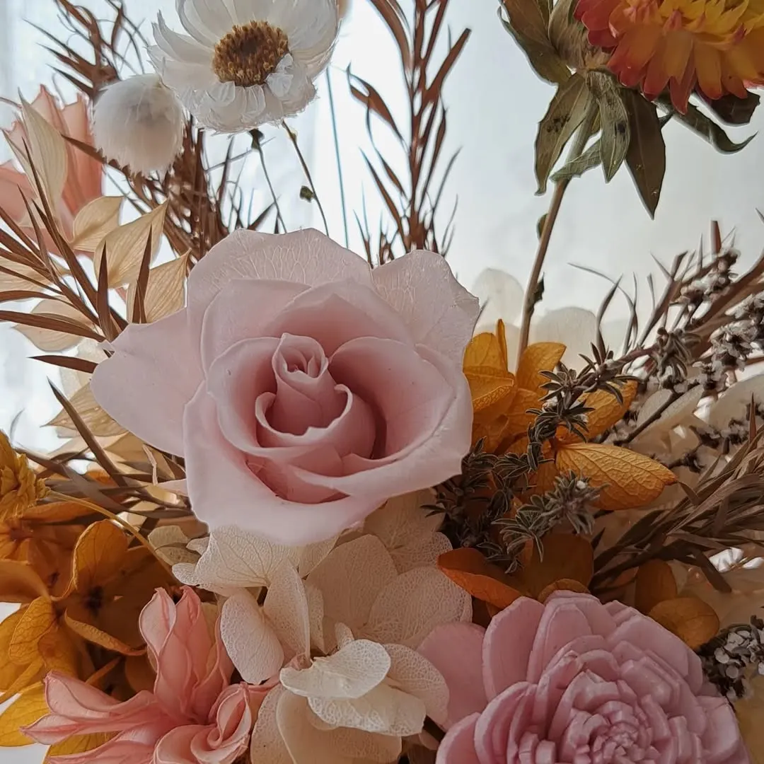 秋黃橘色系桌花