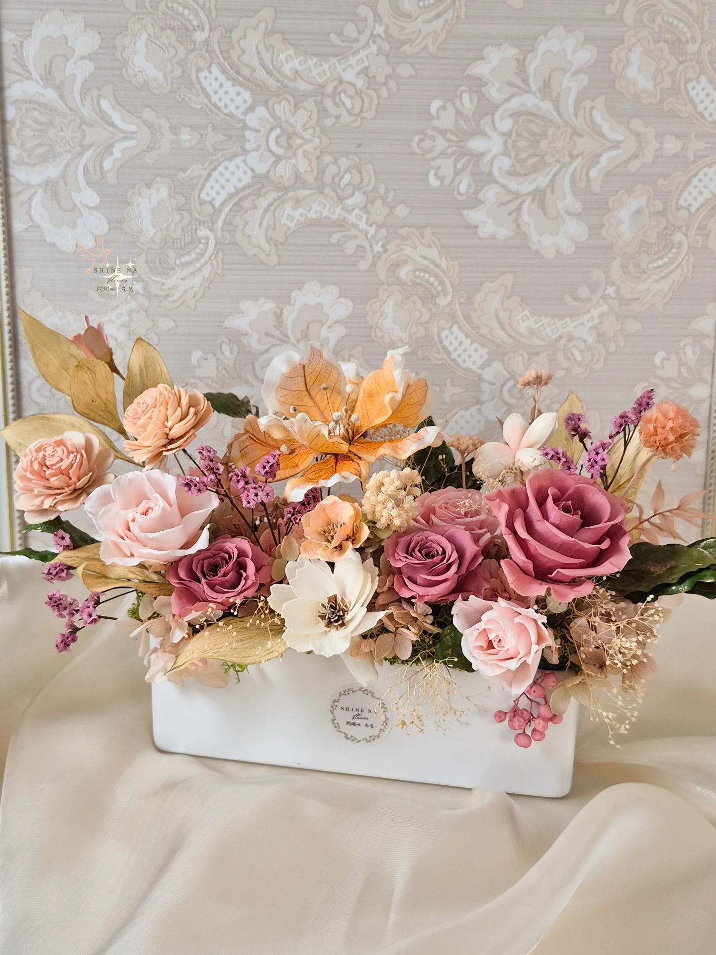 長型盆花：最容易做出高級感的花型。